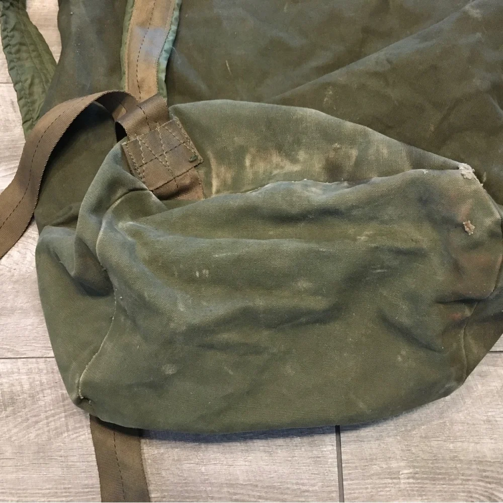 Vintage US ARMY Vietnam War Era BARRACK Laundry Duffle Duffel Bag Olive Drab